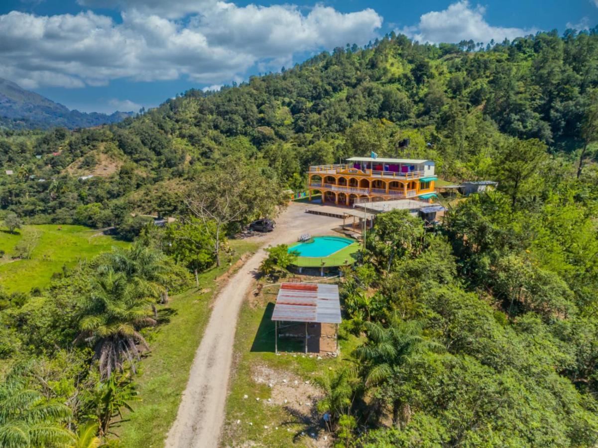 El Mirador De Tansu Hotel Lanquin Exterior photo